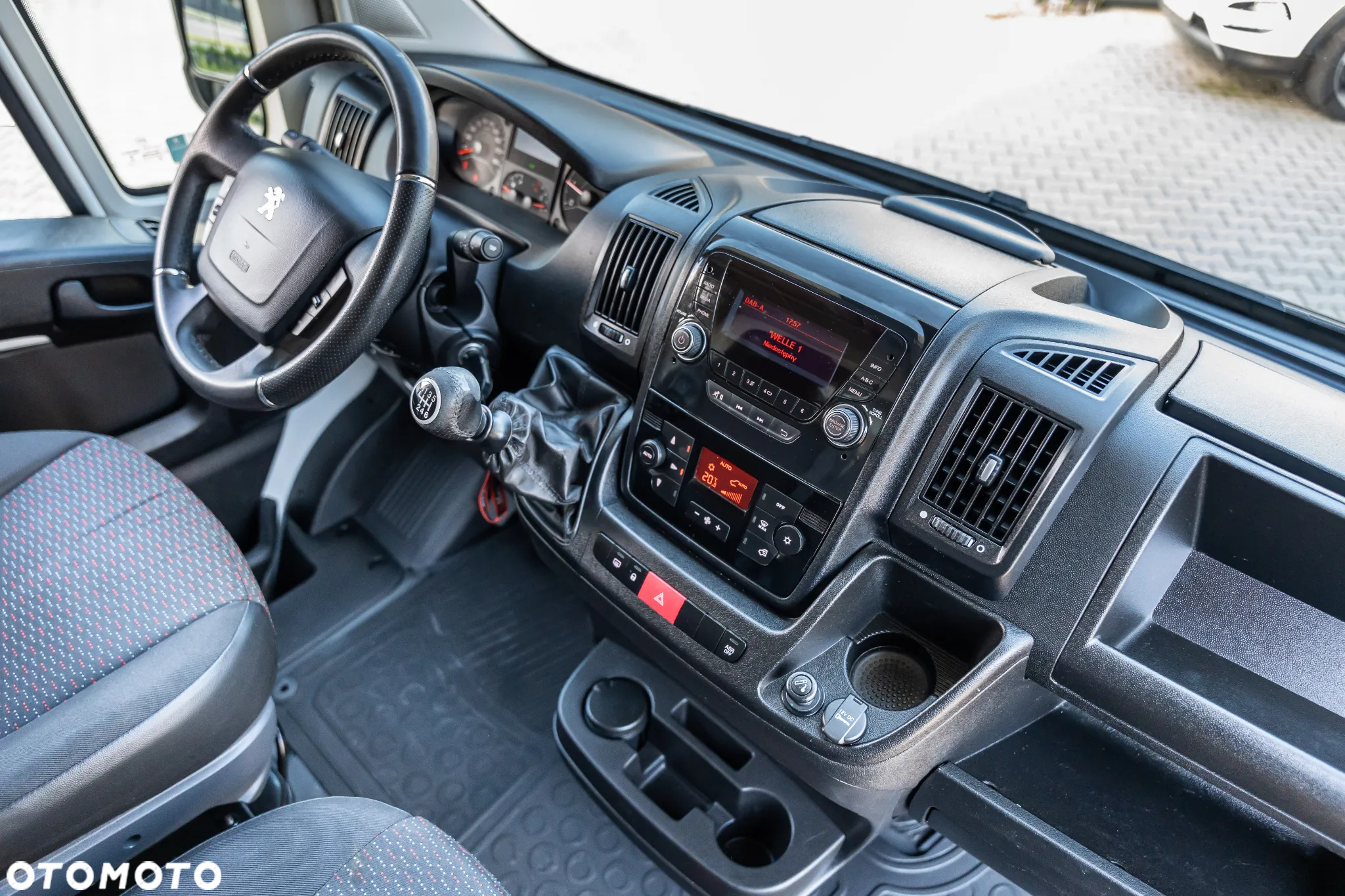 Peugeot Boxer - 32
