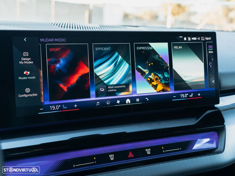 BMW i5 Touring eDrive40 - 23