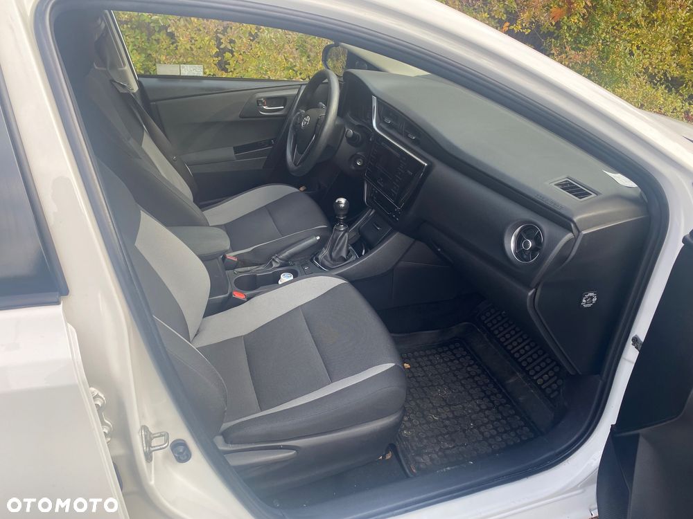 Toyota Auris 1.33 VVT-i Comfort - 7
