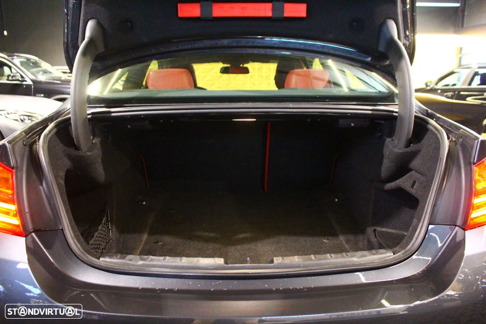 BMW 418 d Pack M - 18