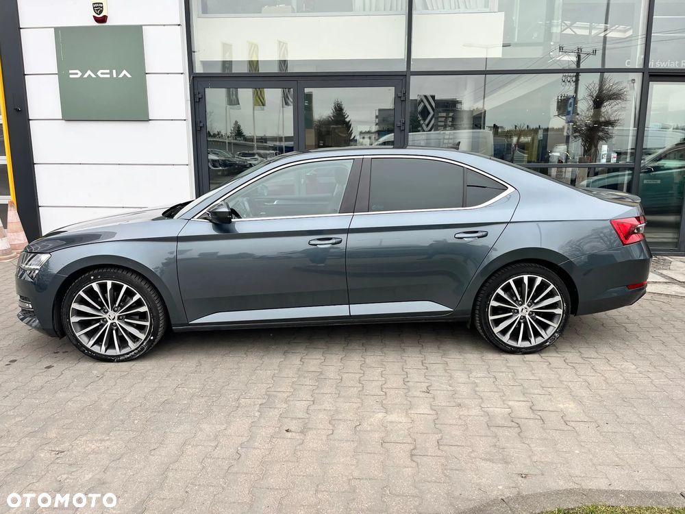 Skoda Superb 2.0 TDI SCR 4x4 Style DSG - 4