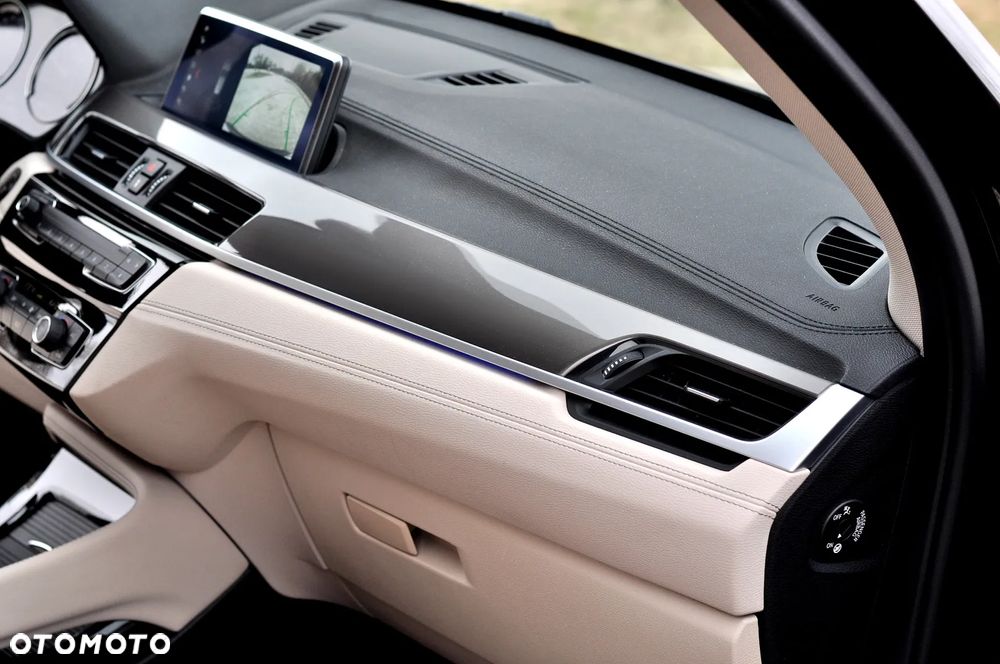 BMW X1 xDrive20d xLine - 25