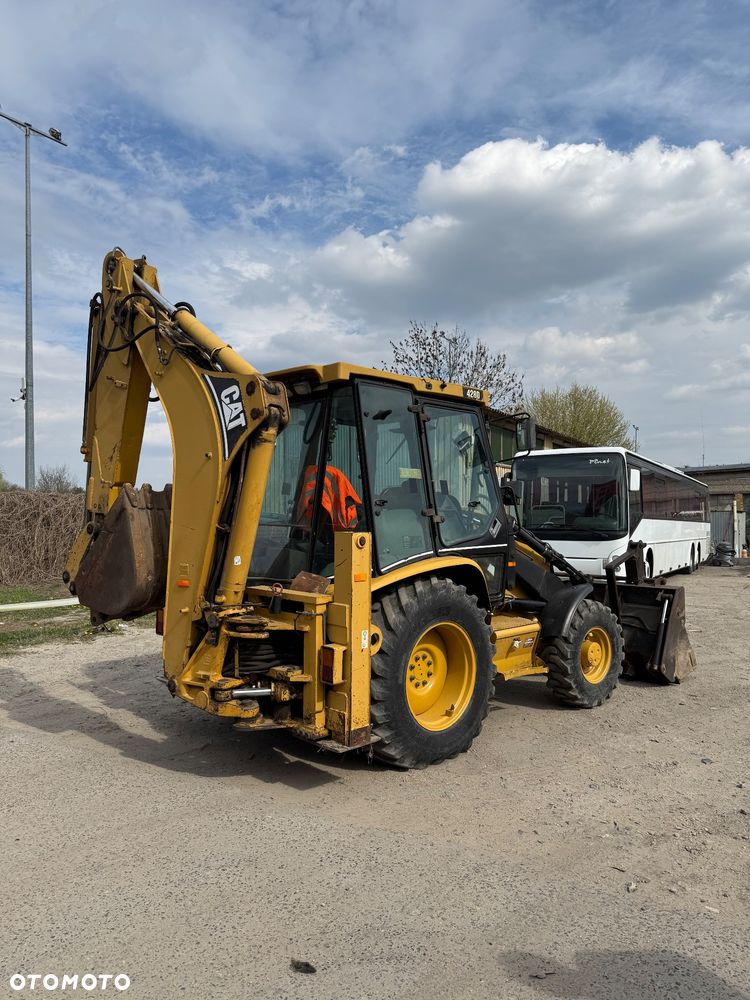 Caterpillar 428D - 4