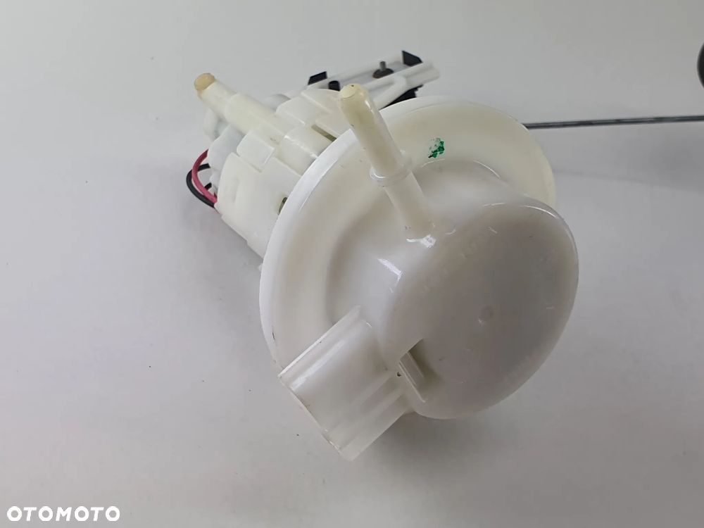 SUZUKI GSX-S 125 POMPA PALIWA PALIWOWA - 7