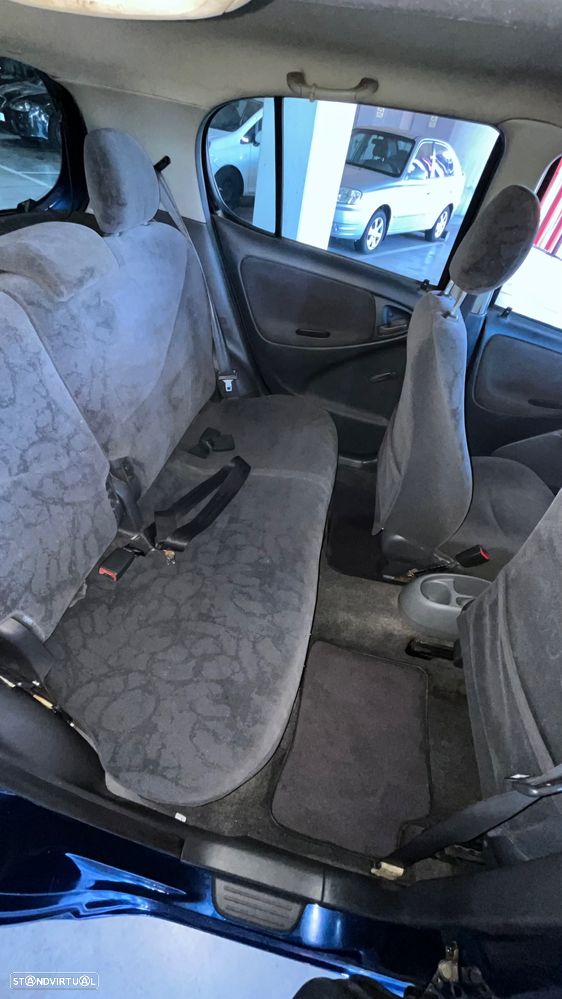 Toyota Yaris 1.4 D-4D Sol ABS+CD+AC - 8