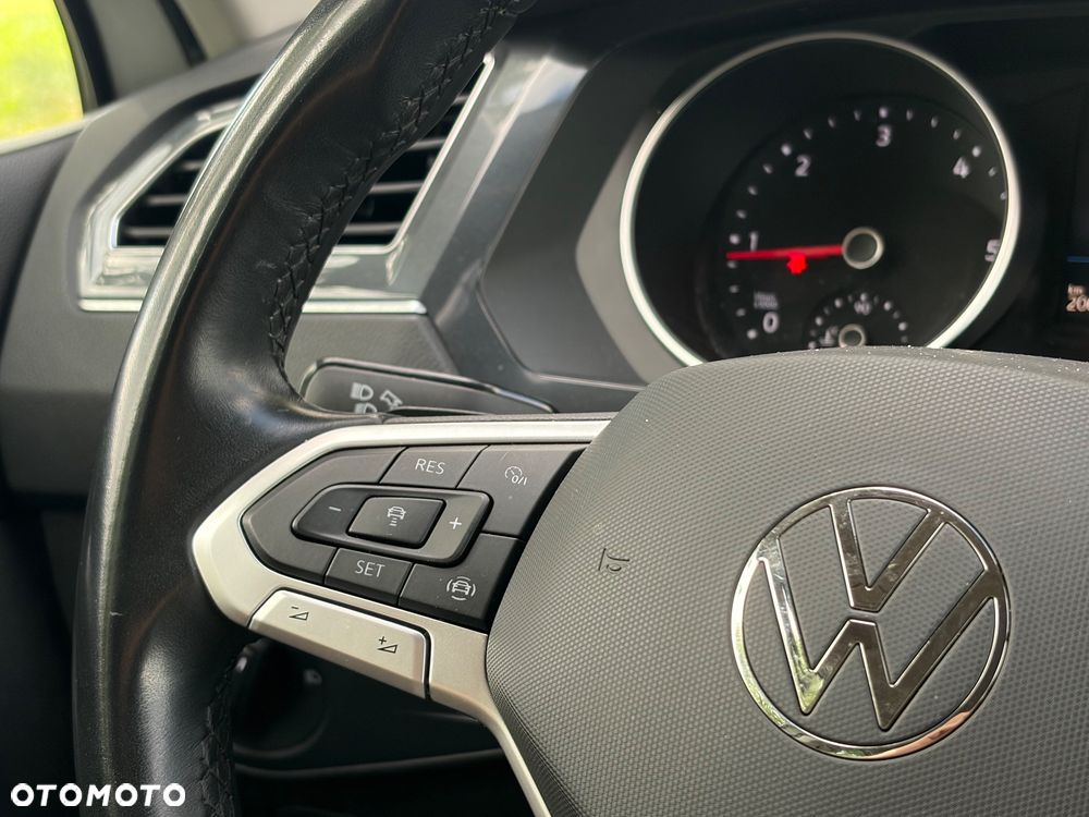 Volkswagen Tiguan 2.0 TDI SCR 4Mot Life DSG - 14