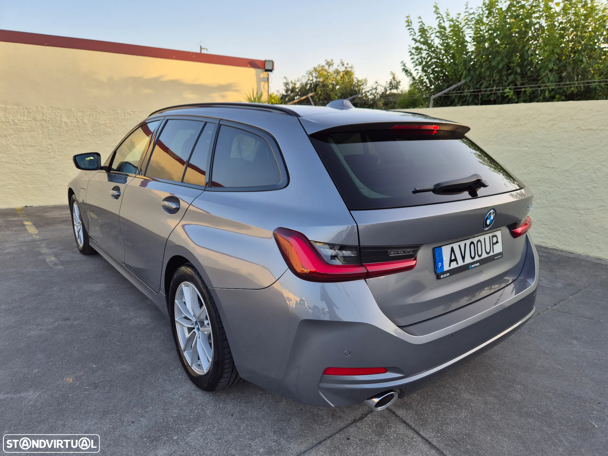 BMW 320 e Touring Auto - 19