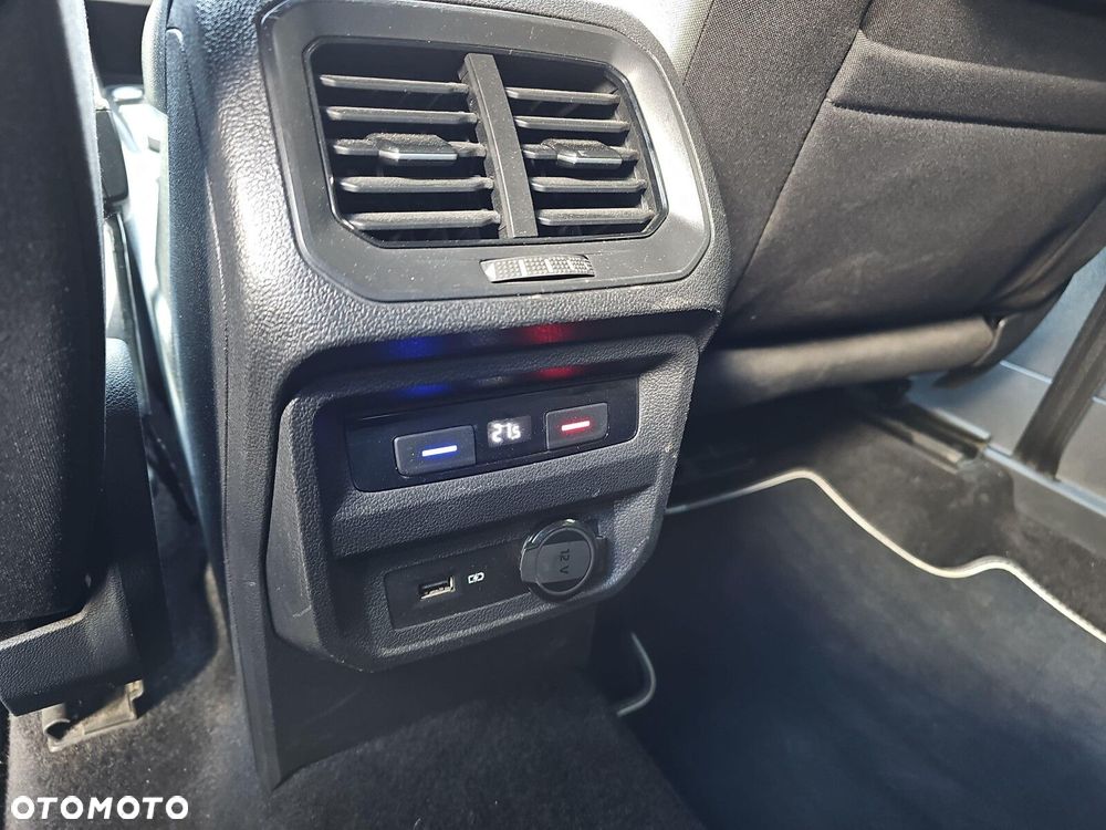 Volkswagen Tiguan - 27