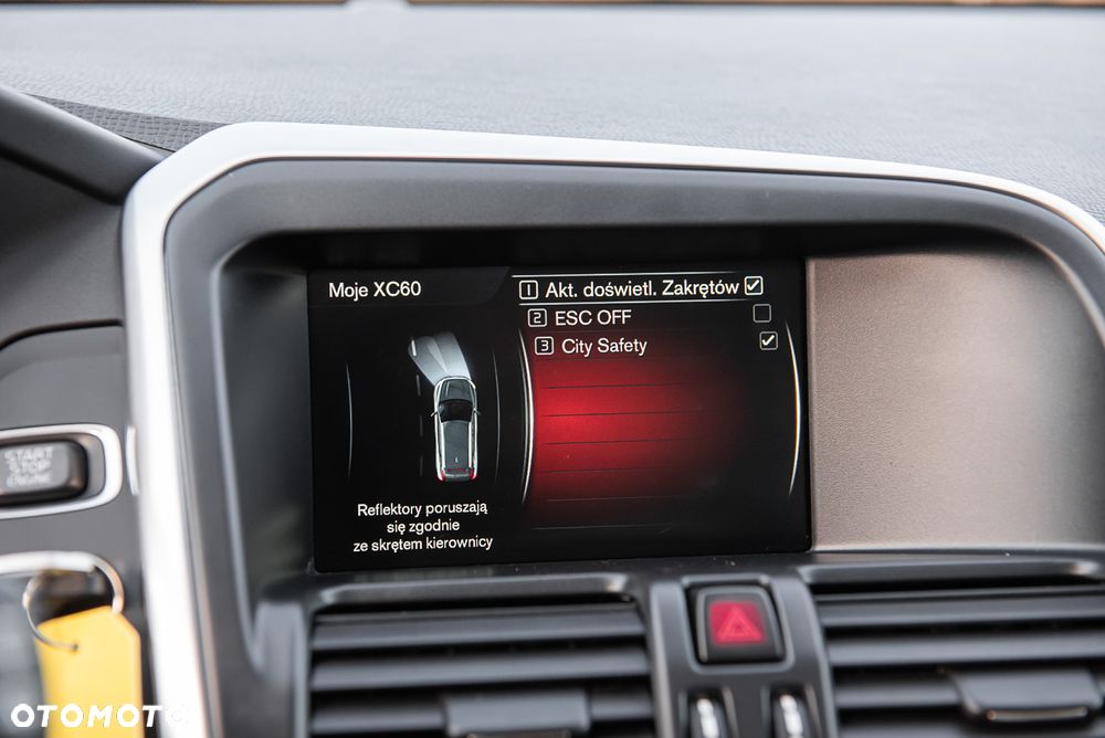 Volvo XC 60 D4 Geartronic Summum - 24