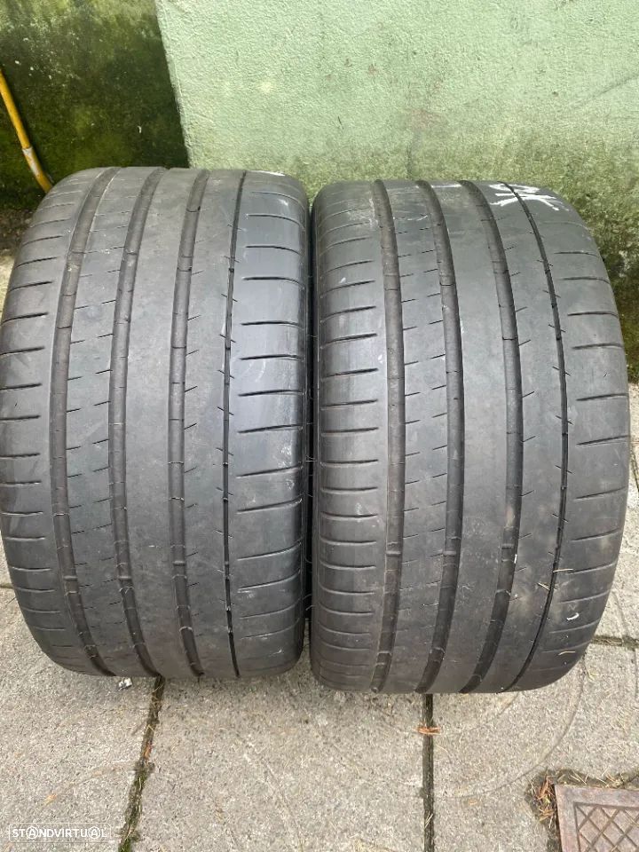 2 Pneus 285/30/19 Michelin Pilot Super Sport MO1 de 2021 com mais de 85% de piso - 1