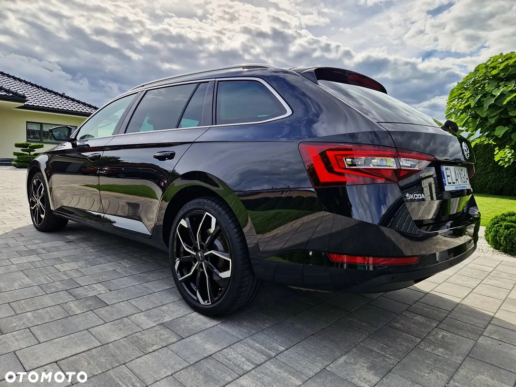 Skoda Superb Combi 2.0 TDI DSG Premium Edition - 8