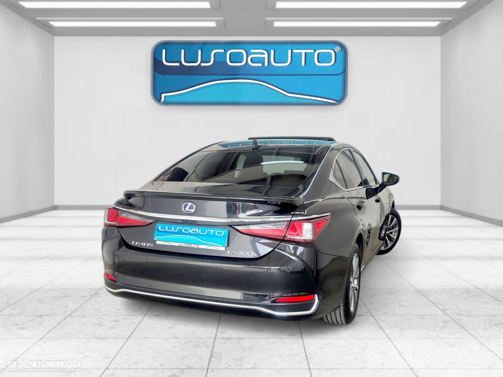 Lexus ES 300h Special Edition - 5