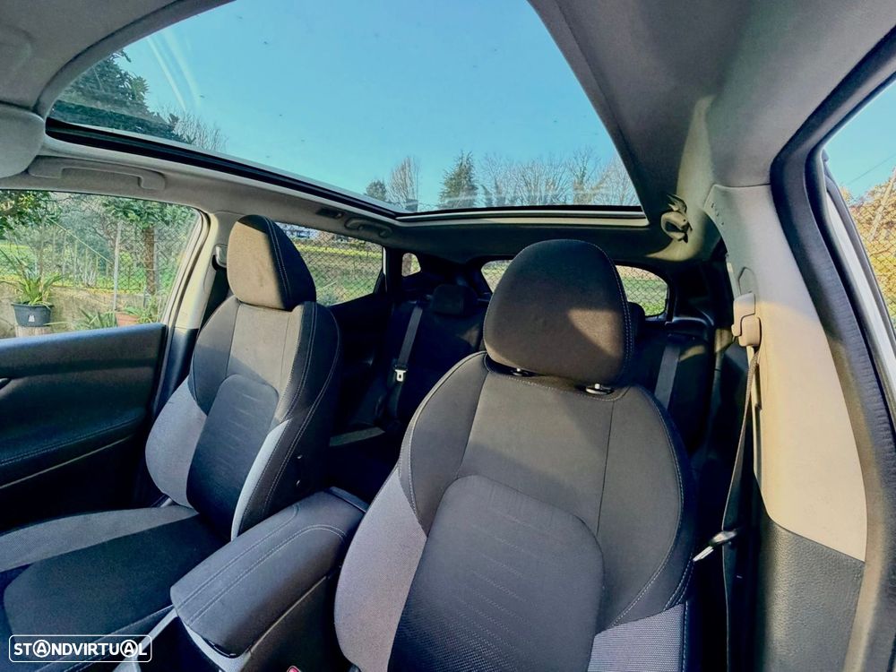 Nissan Qashqai 1.2 DIG-T N-Connecta - 37
