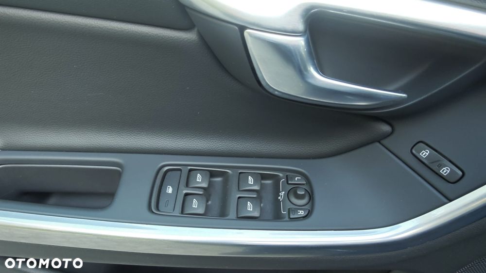 Volvo V60 - 16