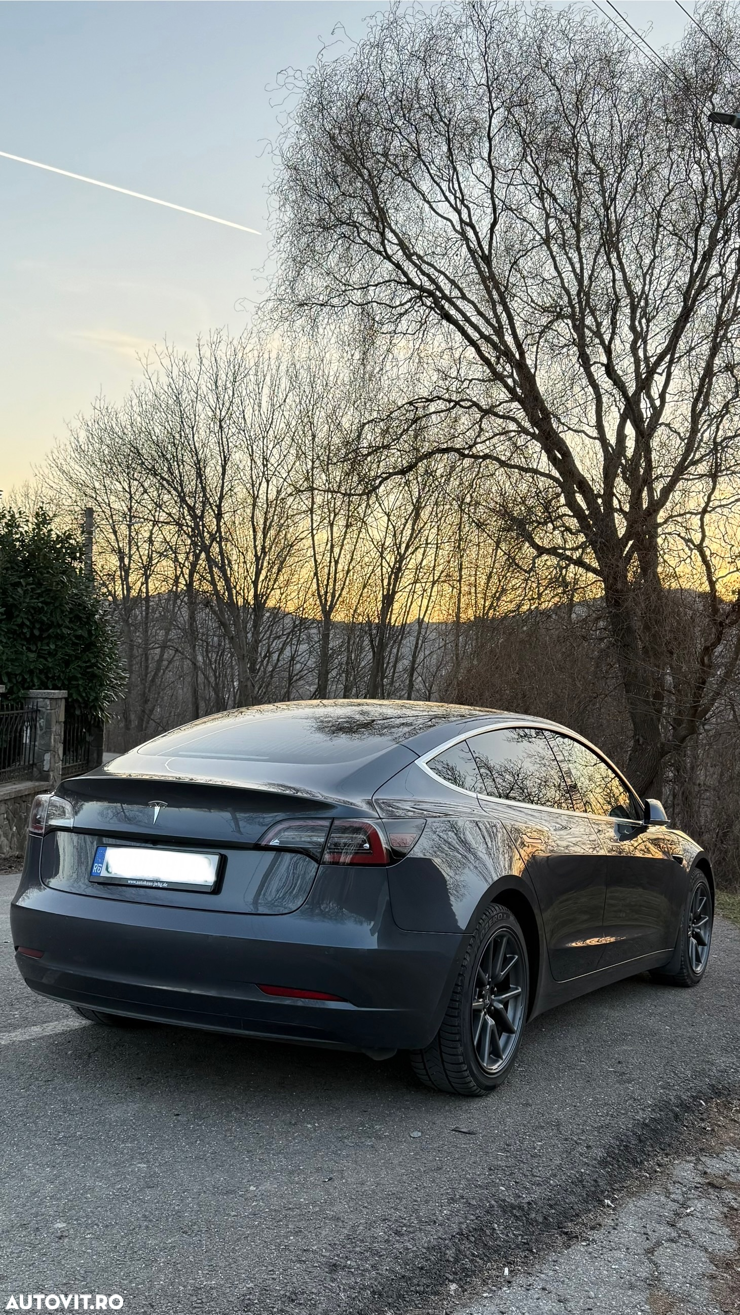 Tesla Model 3 Langstreckenbatterie Allradantrieb Dual Motor - 3