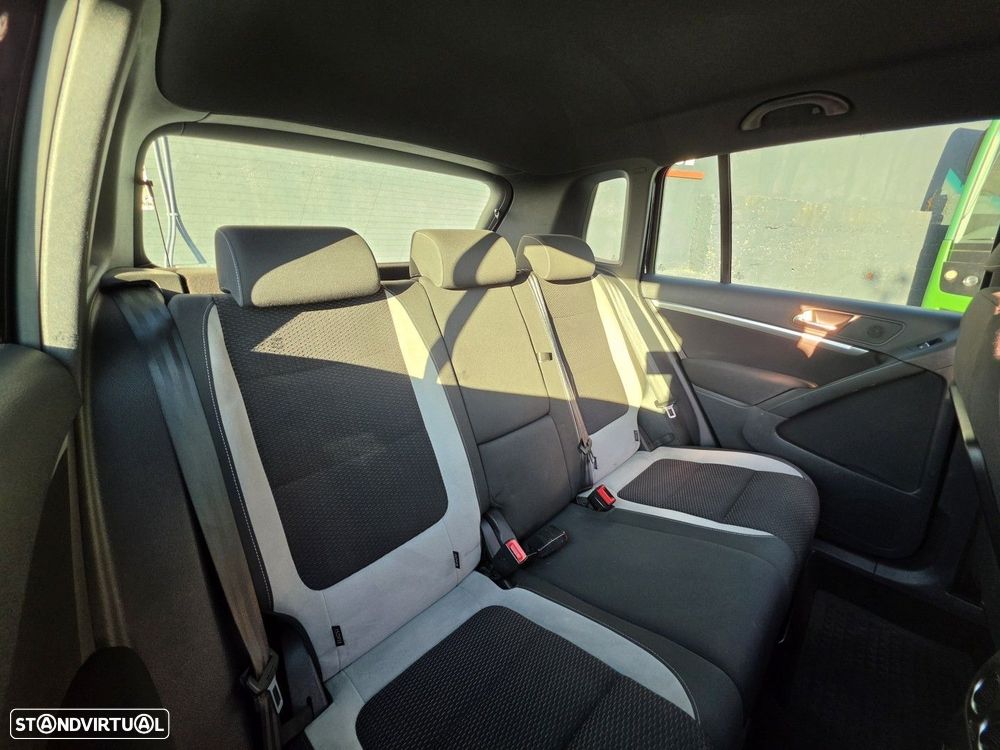 VW Tiguan - 9