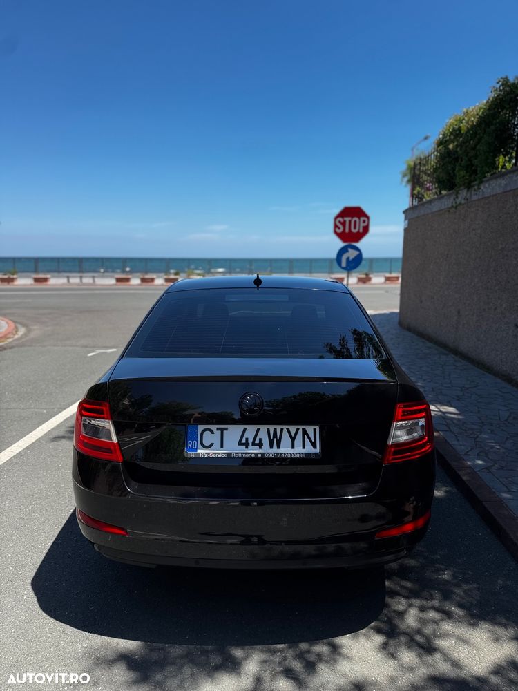 Skoda Octavia 1.6 TDI AMBITION - 20
