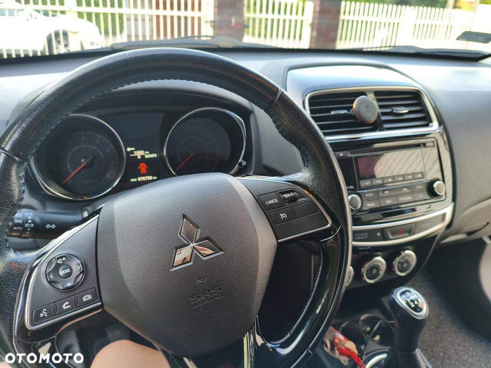 Mitsubishi ASX - 10