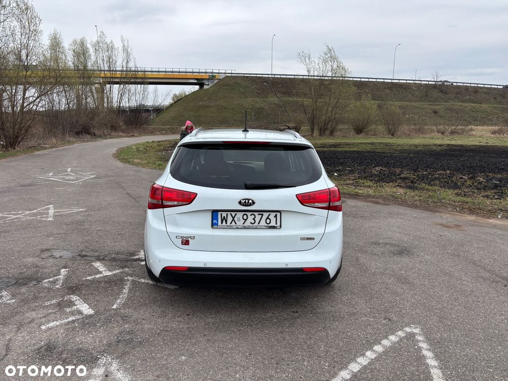 Kia Ceed 1.6 GDI Business Line - 8