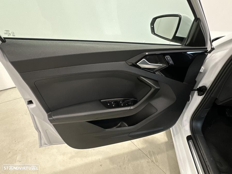 Audi A1 Sportback 25 TFSI Advanced - 12