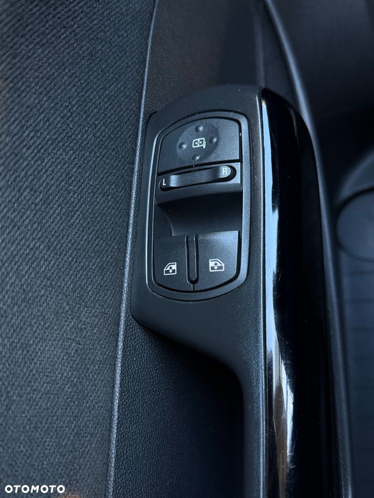 Opel Corsa 1.2 16V - 15