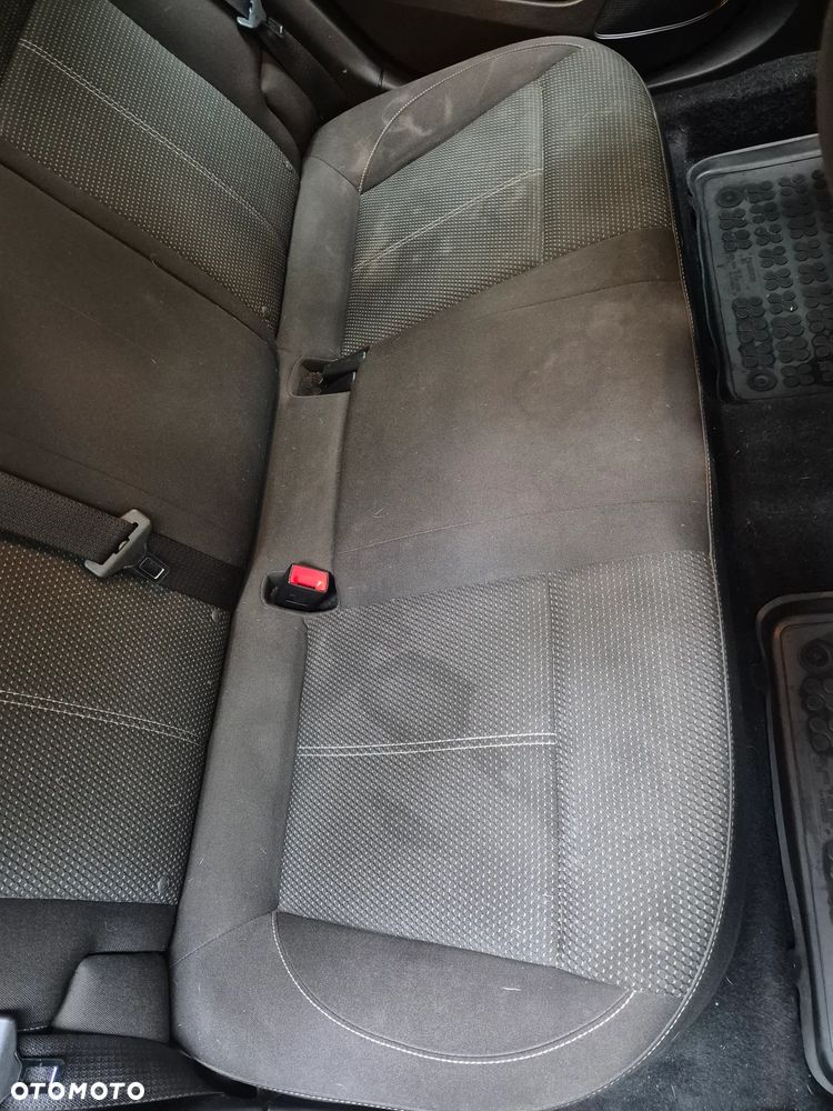 Opel Astra 1.6 Sport - 15