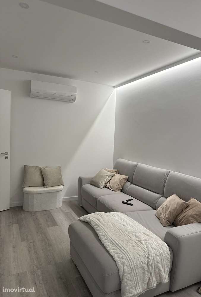 T2 Totalmente Remodelado com Quintal e Suite – Centro de Santarém - Grande imagem: 4/13