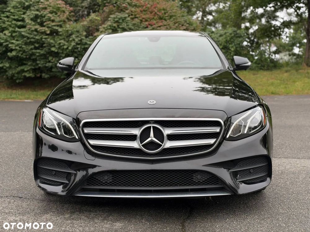 Mercedes-Benz Klasa E 300 9G-TRONIC - 11