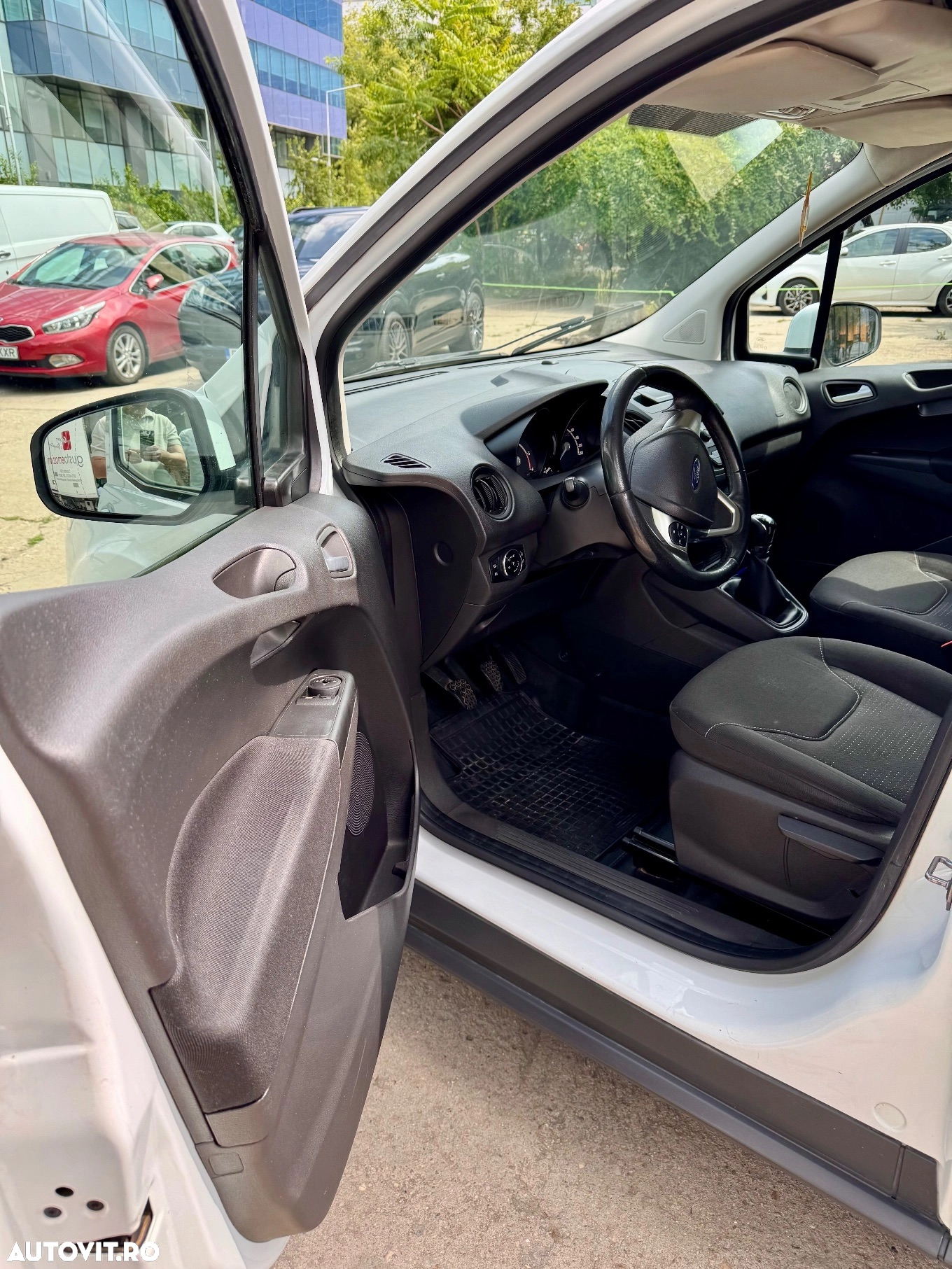 Ford TRANSIT COURIER - 9