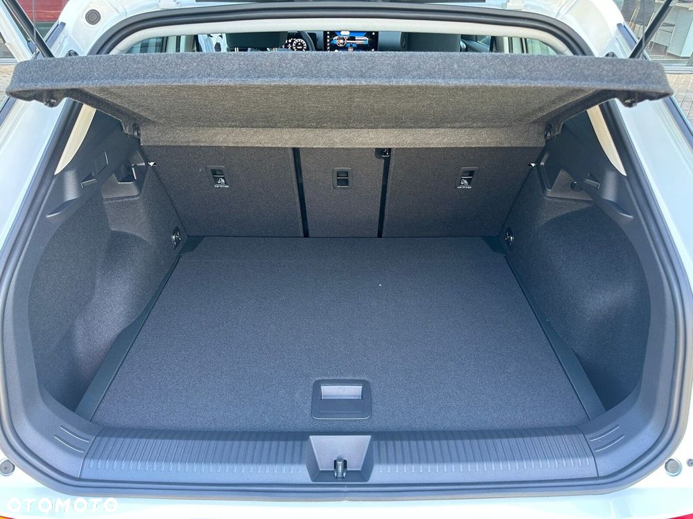 Volkswagen T-Roc 1.5 eTSI Life DSG - 28