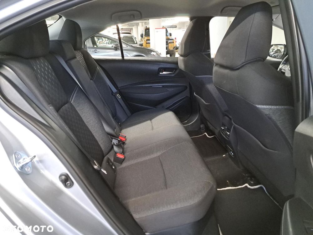 Toyota Corolla 1.8 Hybrid Comfort - 12