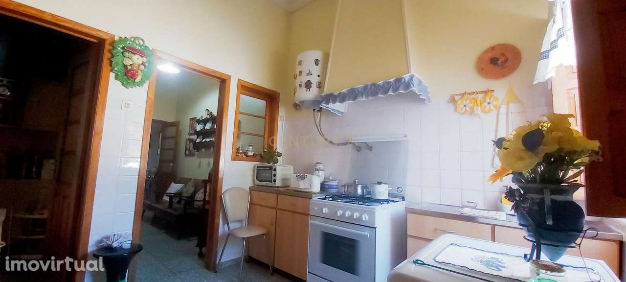 Beja: Moradia T4 + 2 Armazéns + Comércio - Grande imagem: 5/35