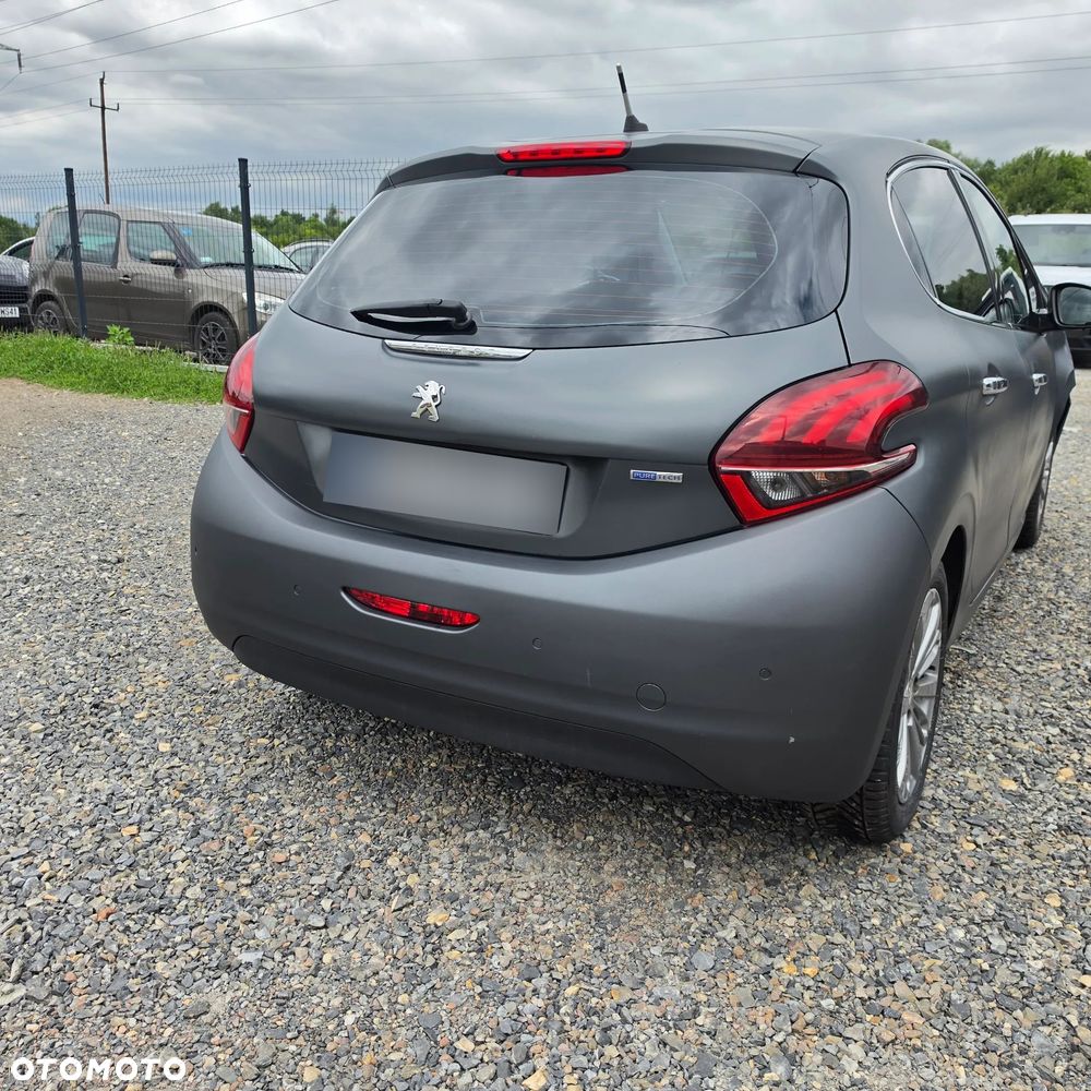 Peugeot 208 1.2 PureTech Style - 4