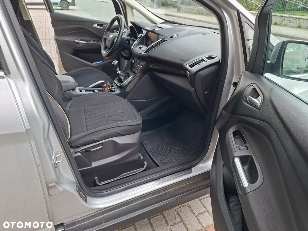 Ford Grand C-MAX - 13