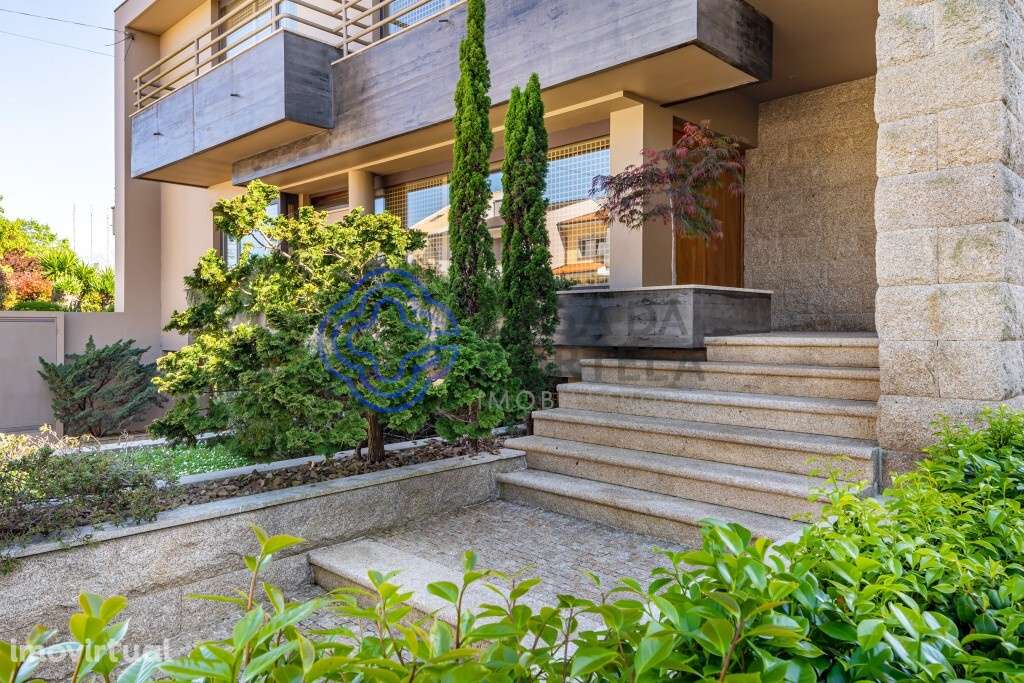 Moradia T4+1 Matosinhos, com Piscina, Terraço, Salão de jogos, Garagem - Grande imagem: 4/34