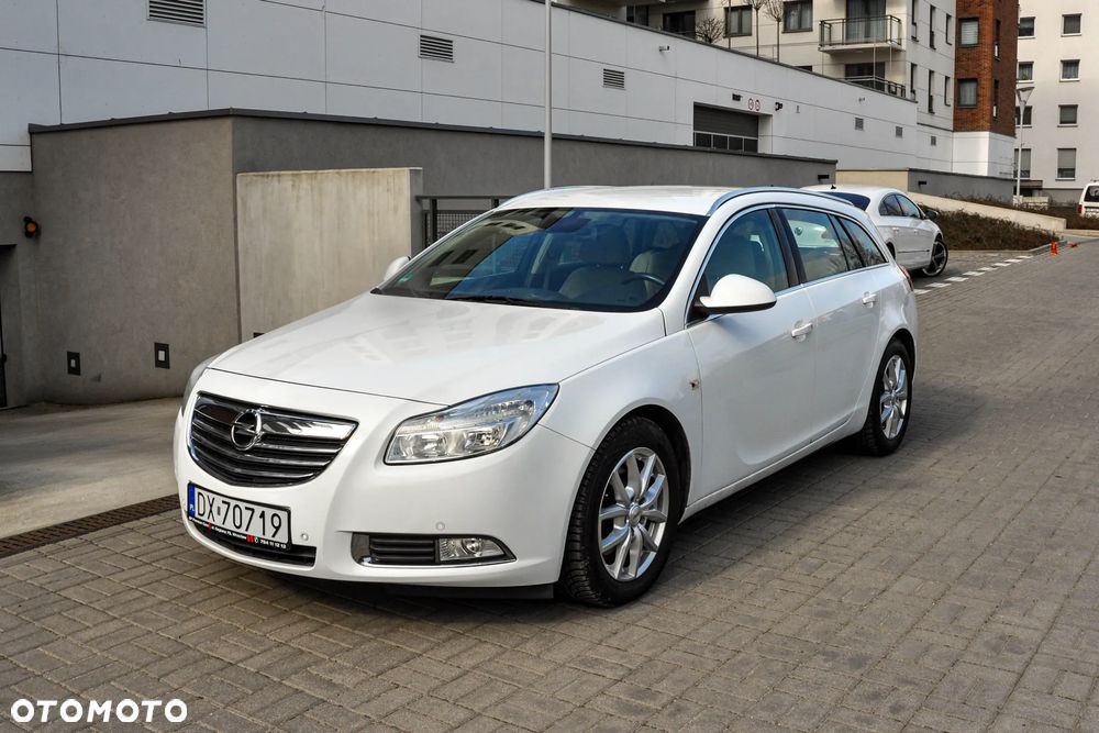 Opel Insignia - 1