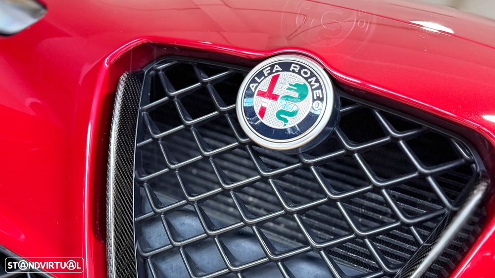 Alfa Romeo Giulia 2.9 V6 Bi-Turbo AT8 Quadrifoglio - 14