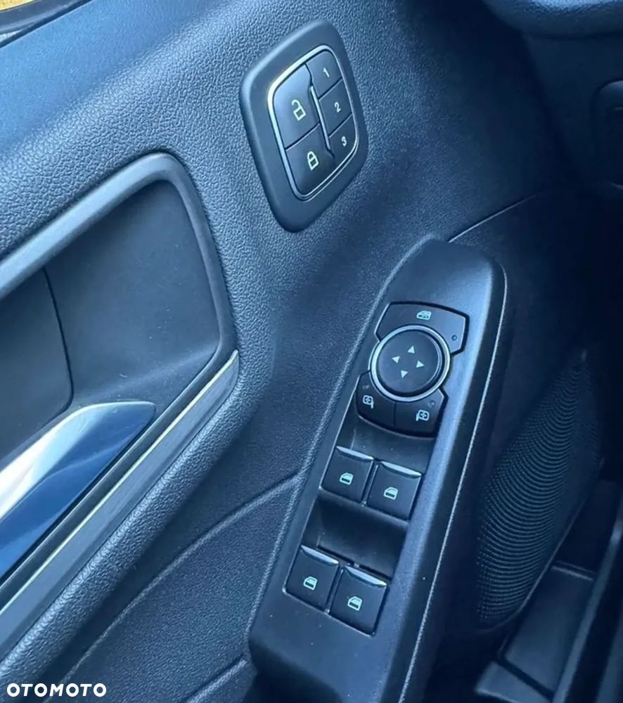 Ford Escape - 17