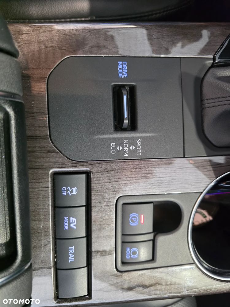 Toyota Highlander 2.5 Hybrid Executive - 27