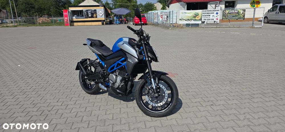 CFMoto 300NK - 1