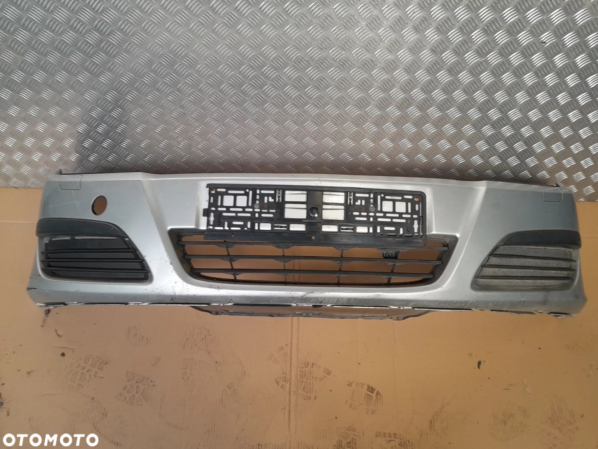 OPEL ASTRA H ZDERZAK PRZEDNI PRZÓD KOLOR: Z157 - 1