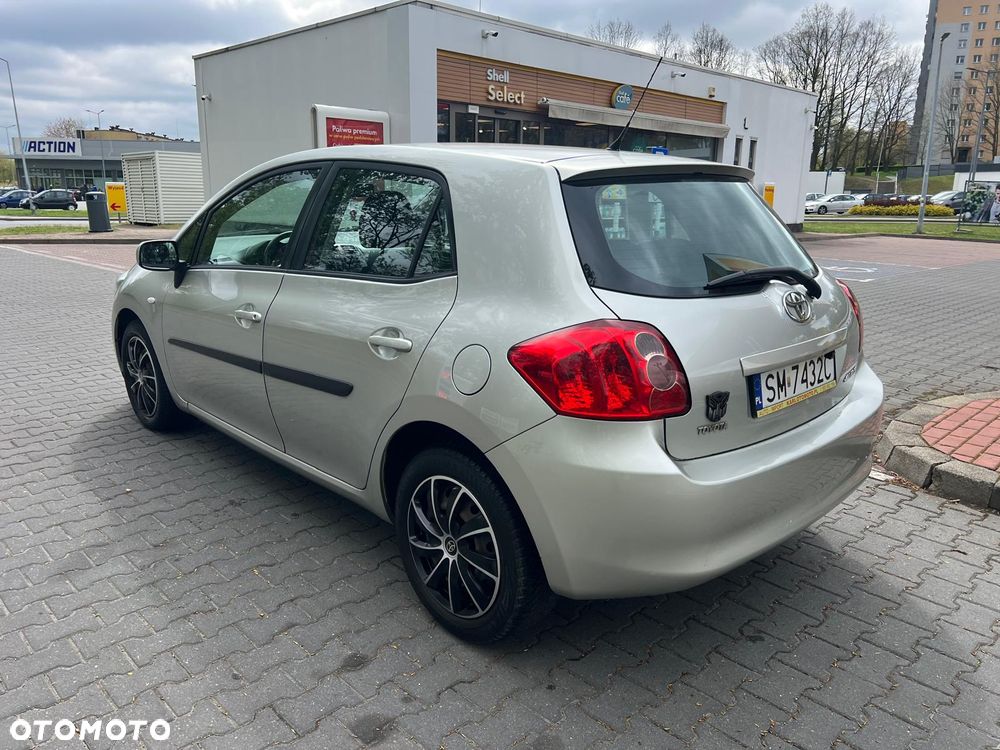 Toyota Auris 1.6 VVT-i Luna MM - 3