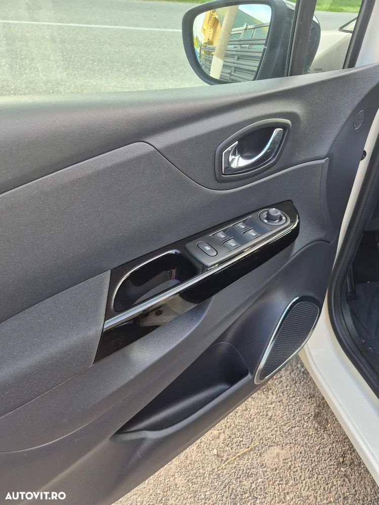 Renault Captur TCe Turbo Stop/Start Expression - 14