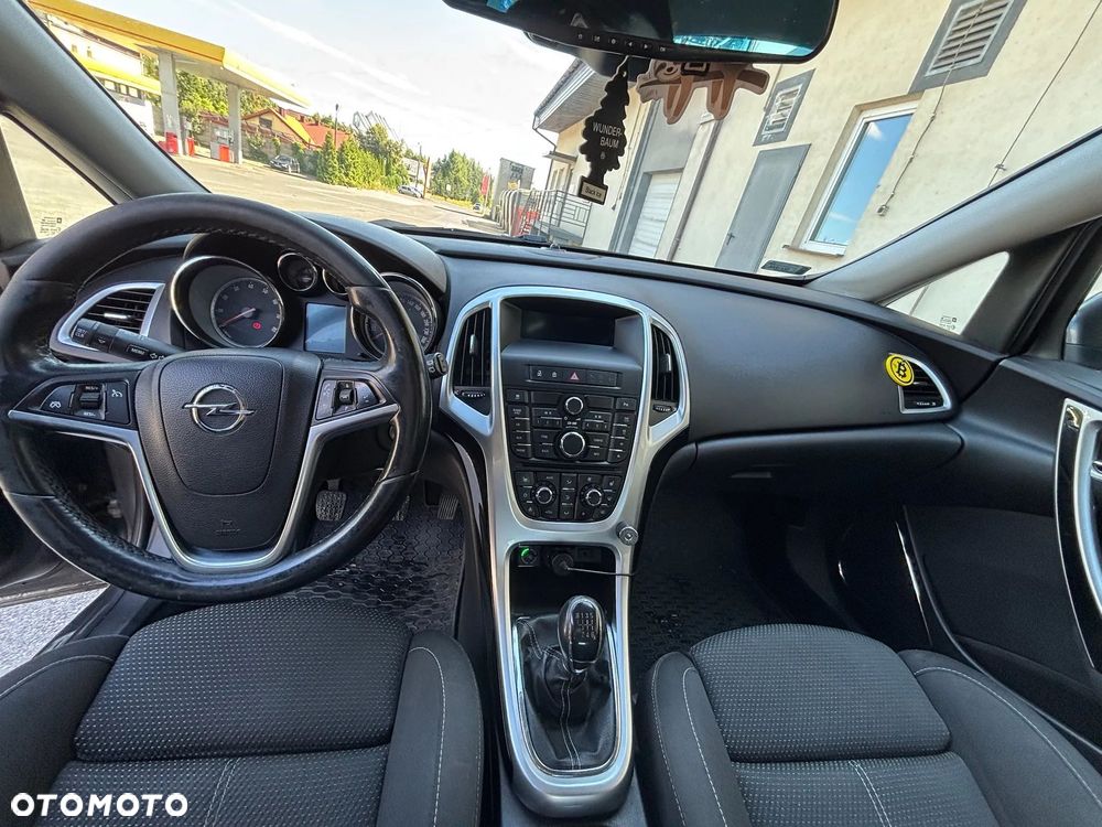 Opel Astra 1.4 T Cosmo - 8