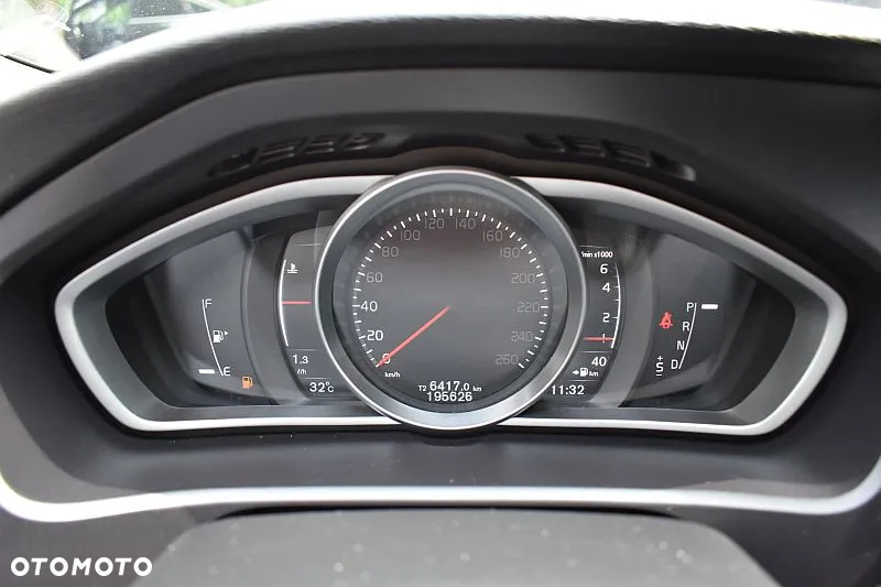 Volvo V40 T2 Geartronic Summum - 33