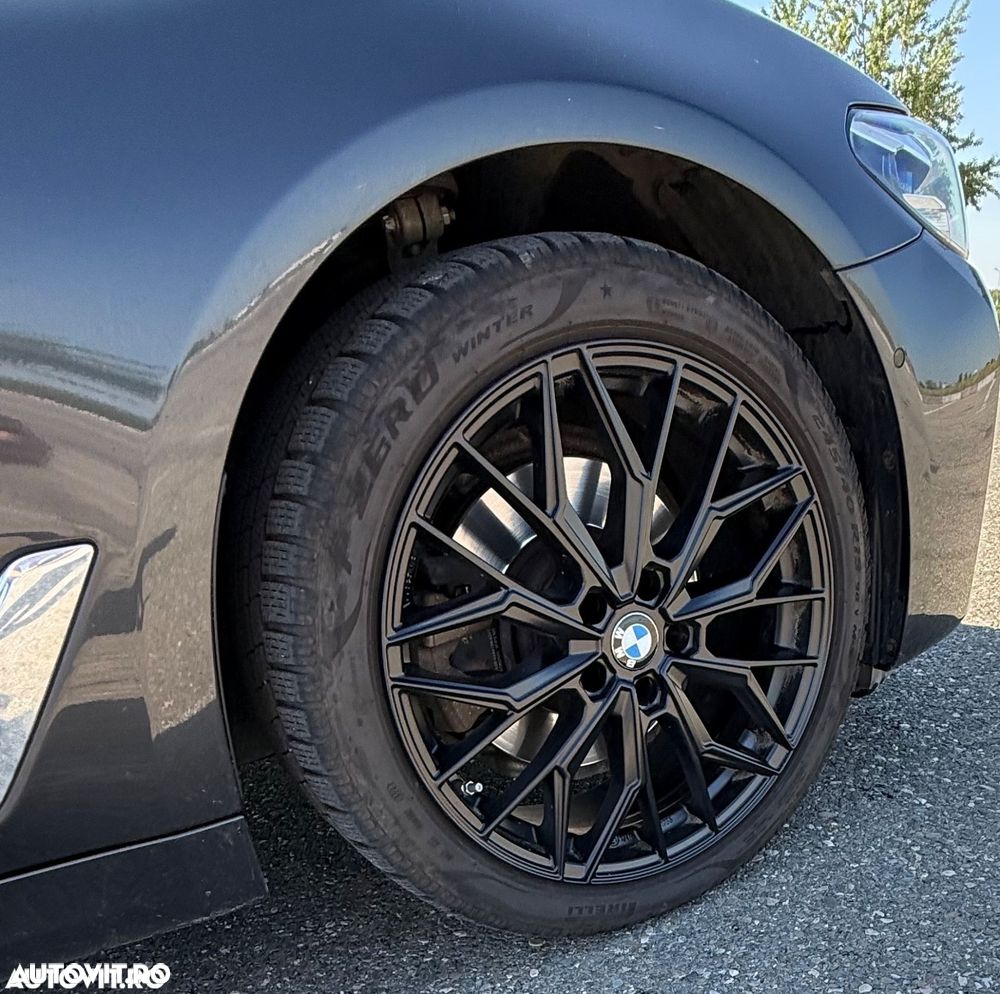 BMW Seria 5 520d Aut. Luxury Line - 9