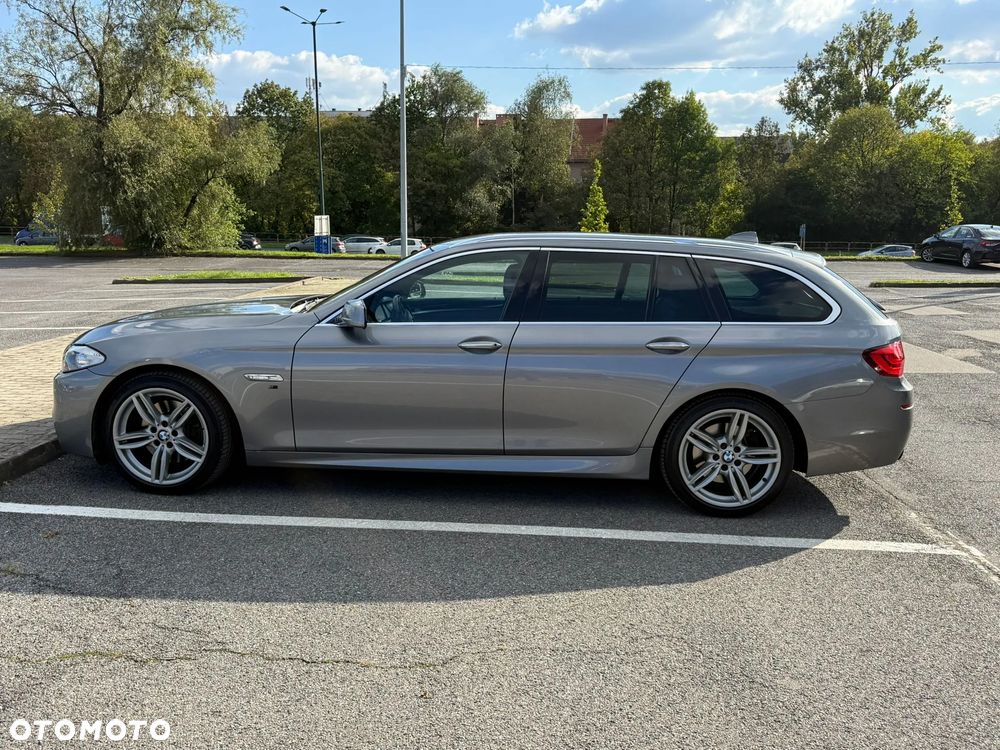 BMW Seria 5 525d xDrive - 7