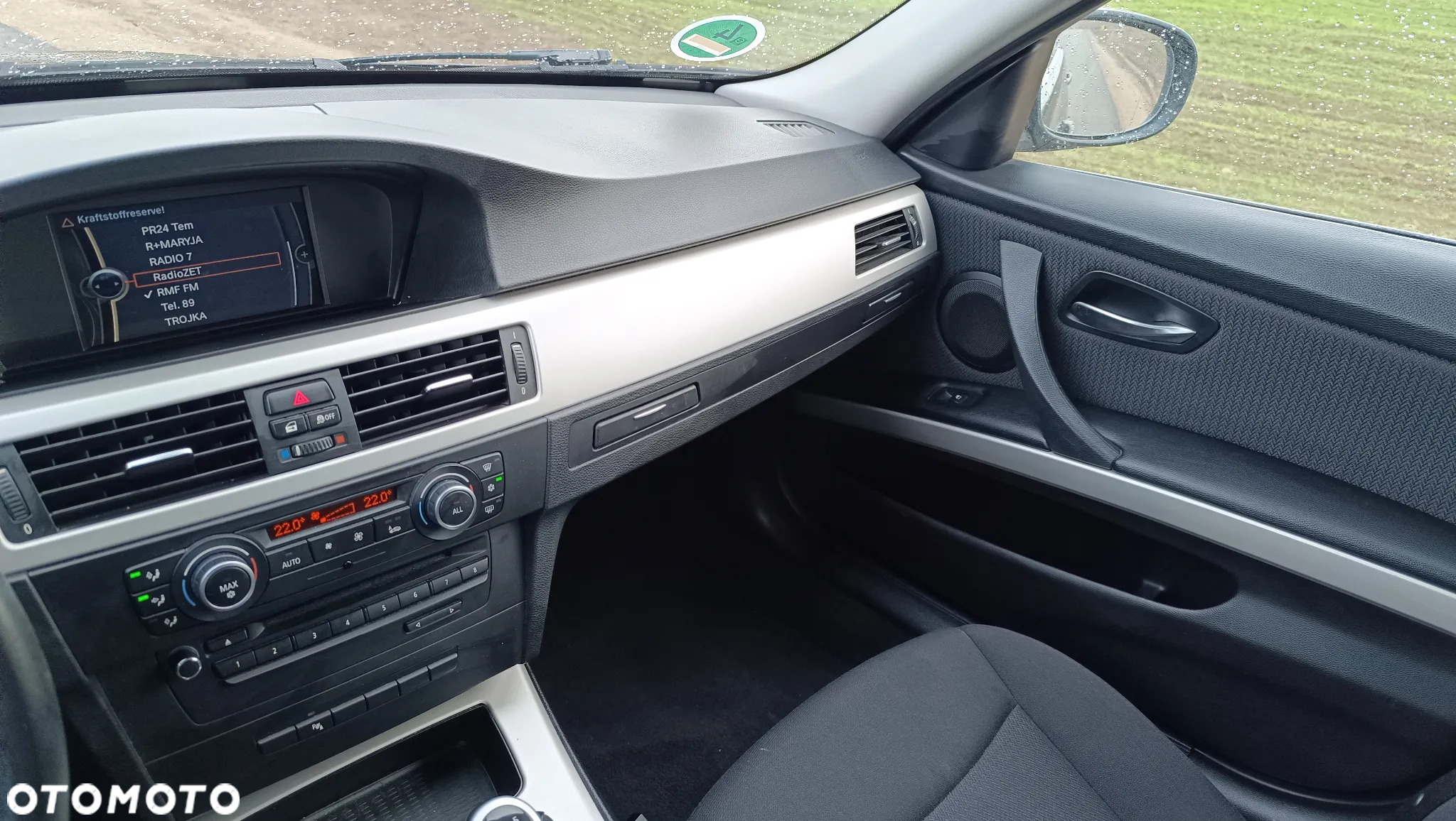 BMW Seria 3 330d DPF Touring Edition Sport - 26