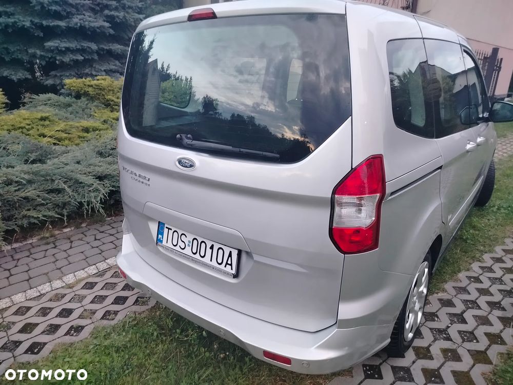 Ford Tourneo Courier 1.6 TDCi S&S Titanium - 16