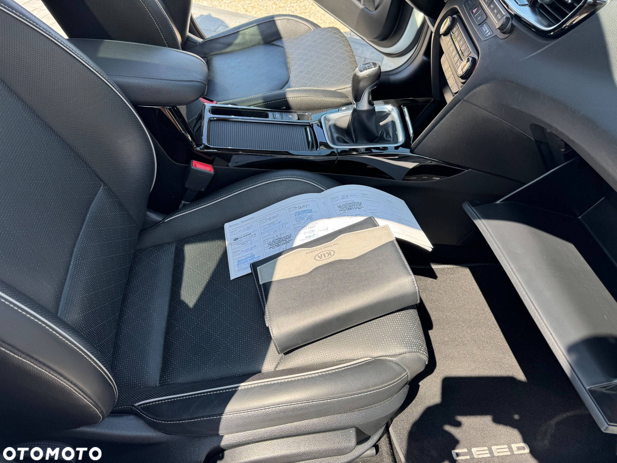 Kia Ceed 1.4 T-GDI OPF Platinum Edition - 39